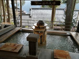 Foot bath at Yunoshimakan in Gero