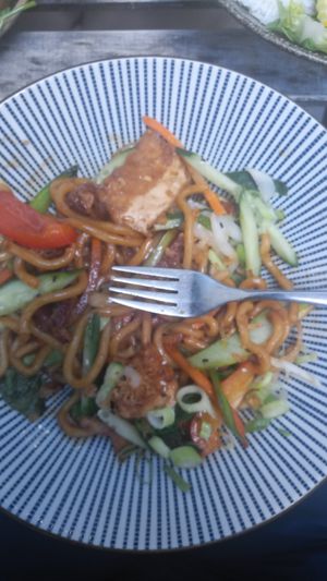 Udon-Nudeln mit Tofu und Seitan at Pho in Berlin