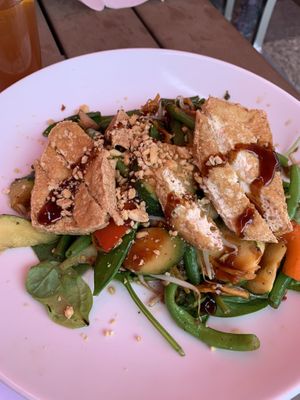 Gruner Salat mit Tofu  at MoschMosch in Mannheim