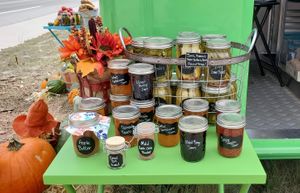 Canned goods & spices at Kiki's Peak Produce in Alma