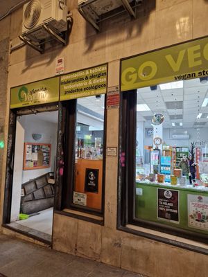 The entrance at Planeta Vegano in Madrid