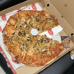 Vegan pizza  at Moto La Pizza in Ramat Gan