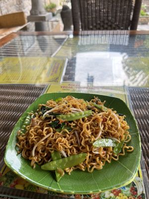 Indonesian Mie Goreng  at Buddha Cafe in Samosir