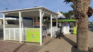 Seating area at Heladería Helathlon in Lanzarote
