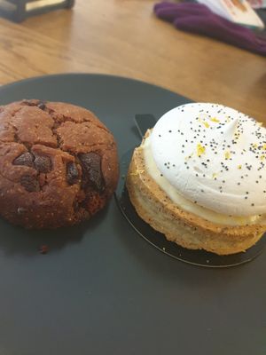 Cookie et tarte au citron at Millefolium in Pau