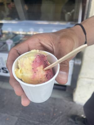 Passonfruit and blueberry  at Los Traviesos Café Heladería in Cusco