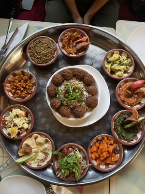Vegan sharing for 3.  at Baraka in Berlin