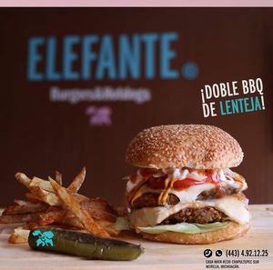 Lentil burger at Elefante Plant Based in Morelia