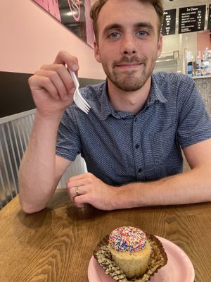 The vanilla birthday cake! We gobbled it down it was so good, so this is the only picture I got 🤣🤣🤣 at Smallcakes in Indianapolis