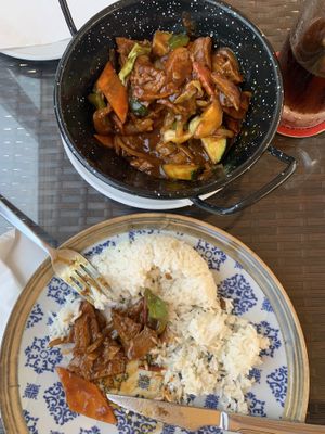 Vegan chicken and rice at Sunset Bay in Gran Canaria