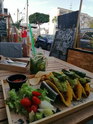 Nice outdoor space at Good Vibes in Gran Canaria