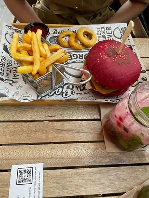 Burger came with vegan cheese and vegan mayo 👌🏻  at Good Vibes in Gran Canaria