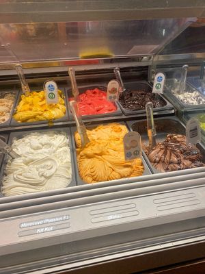 Many vegan options   at Chocolat-Box - Jaume I in Barcelona