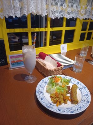 Vegan appetizer plate that comes with the vegan dinner set. Delicious! at Ponte Rosso in Nara