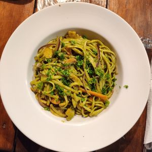 Pasta al pesto at Albedrío in Tegucigalpa