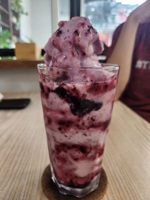 Blueberry yogurt vegan at Kiez - Vegan Butcher Cafe & Bistro in Hanoi
