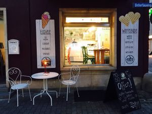 8 at 401 - Waffeln & Co in Jena