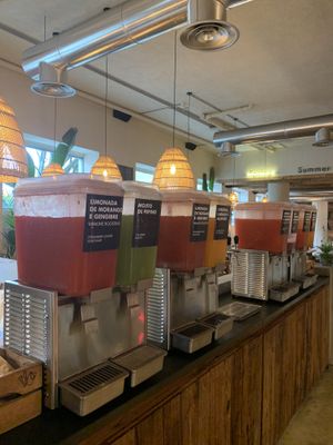 Bebidas   at Honest Greens in Lisbon