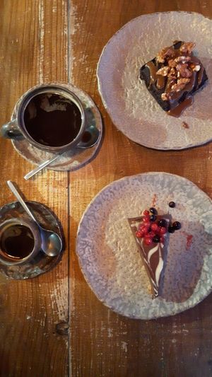 Brownie and chocolate pie at Honest Greens in Lisbon