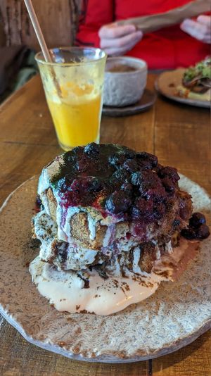 Yummy french toast at Honest Greens in Lisbon