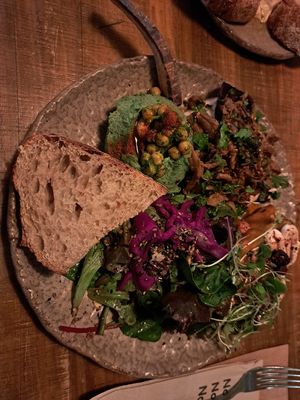 Mix plate 2 at Honest Greens in Lisbon