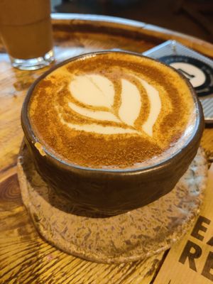 Dirty chai at Honest Greens in Lisbon