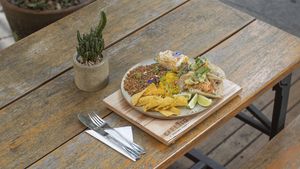 Taco plate at Carrito Organic in Sao Paulo