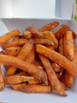 Sweet potato fries at Zen Wonderland in Sintra