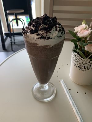 Oreo milkshake  at Zen Wonderland in Sintra