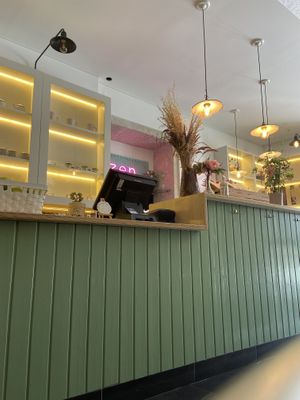 Local  at Zen Wonderland in Sintra