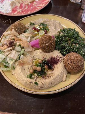 Vegan mezze platter 😍 #Veganuary at Bakchich in Liverpool
