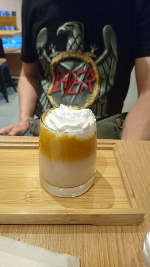  at Cantine De Lotus in Paris