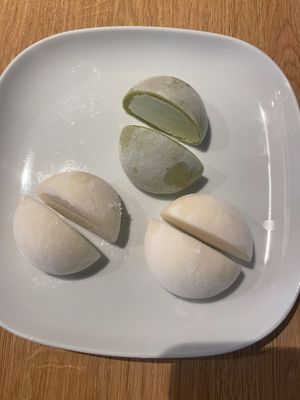 2 litchi mochis (vegan) and a matcha one (not vegan)  at Cantine De Lotus in Paris