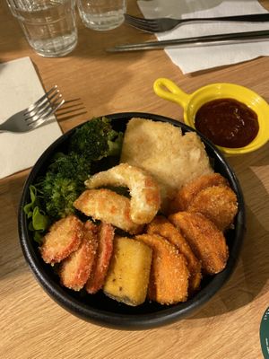   at Cantine De Lotus in Paris