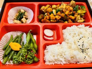 Imperial (mock) chicken bento   at Cantine De Lotus in Paris