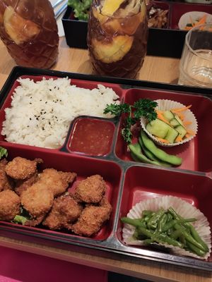  at Cantine De Lotus in Paris