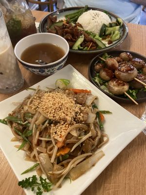   at Cantine De Lotus in Paris