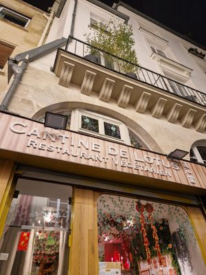  at Cantine De Lotus in Paris