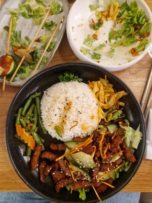  at Cantine De Lotus in Paris