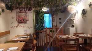 Interior at Cantine De Lotus in Paris