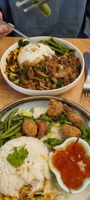  at Cantine De Lotus in Paris