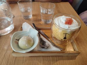  at Cantine De Lotus in Paris