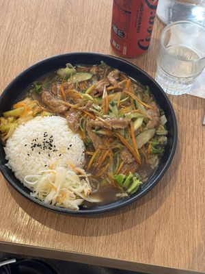 canard laqué vegan façon Pékin  at Cantine De Lotus in Paris