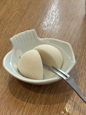 lychee mochi   at Cantine De Lotus in Paris