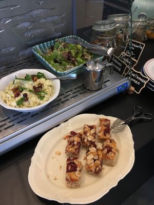 cake & salad at Keep Living in Salzburg