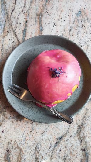 the beautiful vegan doughnut at Slodko i Czule in Krakow