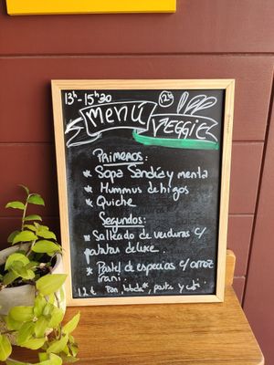 Carta del menú del día at ClemCafé in Santiago De Compostela