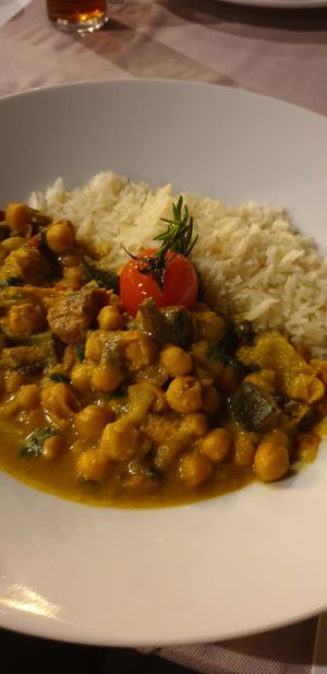 Vegan curry at Terrace at Hotel Arribas in Colares