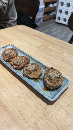 Tofu rolls at Mukuchi 無口小廚 - WúKǒu Xiǎo Chú in Taipei