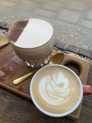 Chai latte en cappuccino   at Jungle Café & Catering in Eindhoven